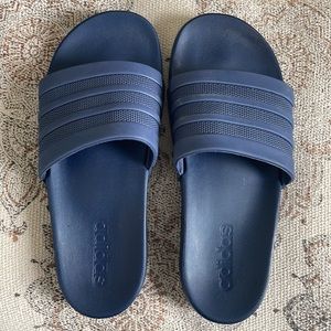 Adidas slides, worn <5 times